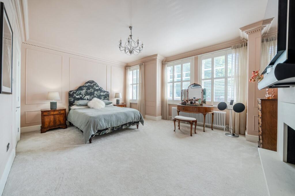 House in London - More