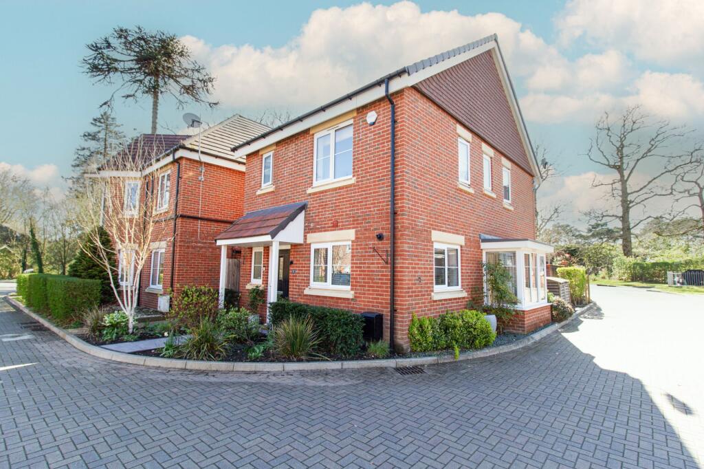 Main image of property: Copse Close, Fleet, GU51