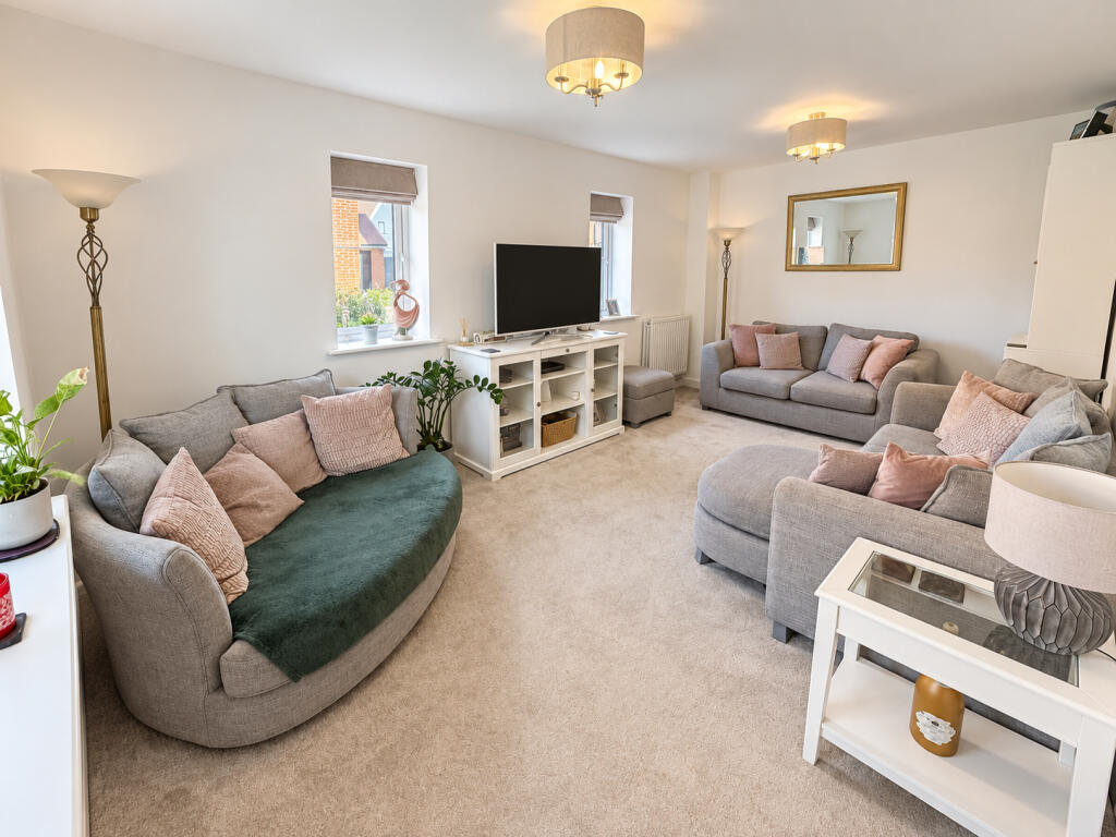 House in Redhill - View 2