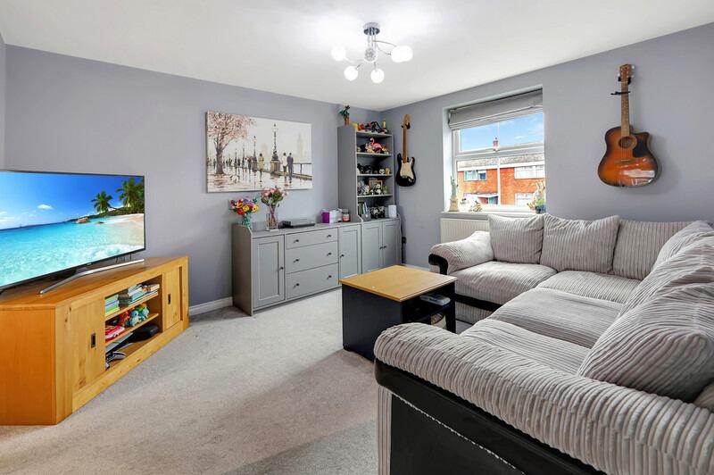 Timberlog Place, Clay Hill Road, Basildon, Essex, SS16 photo 2