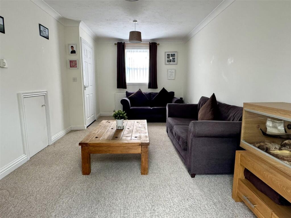 Furnham Road, Chard, Somerset, TA20 photo 3
