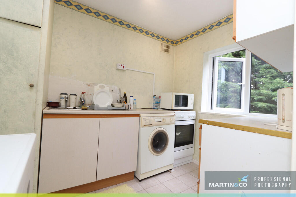 Apartment in Cardiff, Llanrumney - View 5
