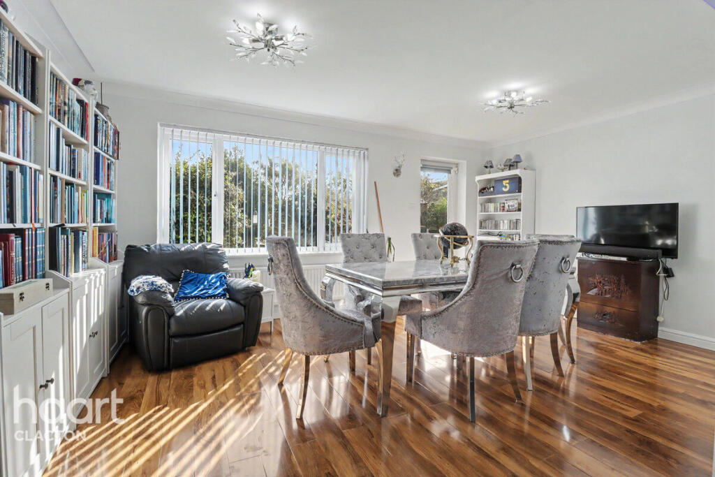 House in Clacton-on-Sea, Great Clacton - View 4