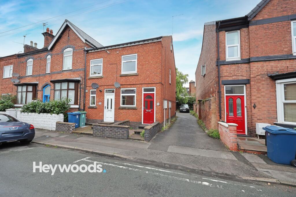 2-bed house on Talbot Road, Stafford, ST17, £80,000