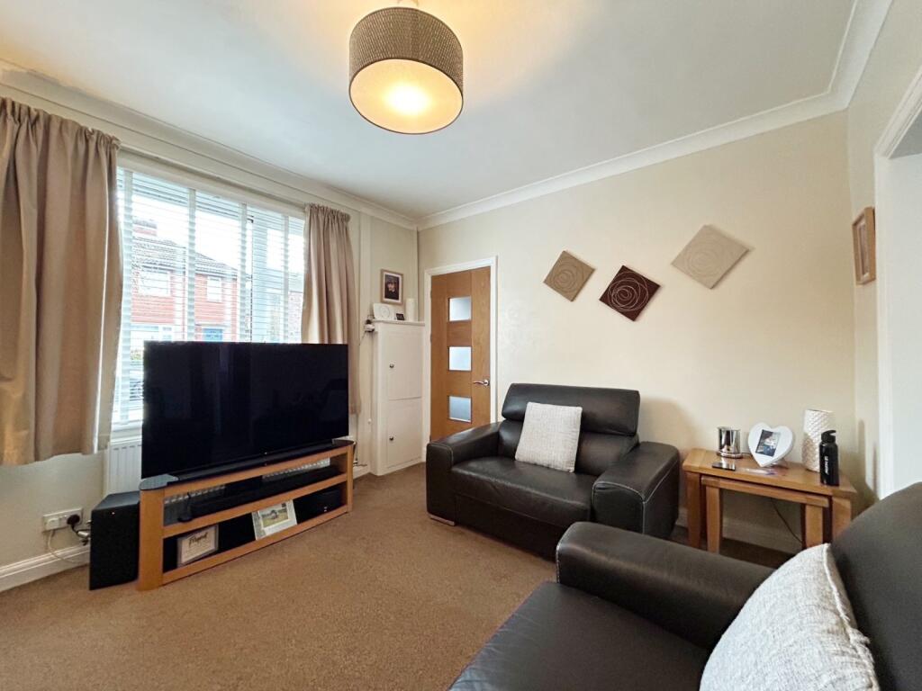 Lepp Crescent, Bury, Greater Manchester, BL8 photo 5
