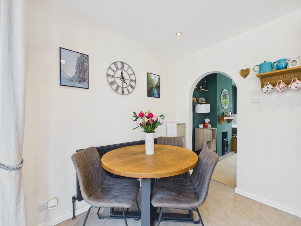 House in Poynton, Midway - View 3