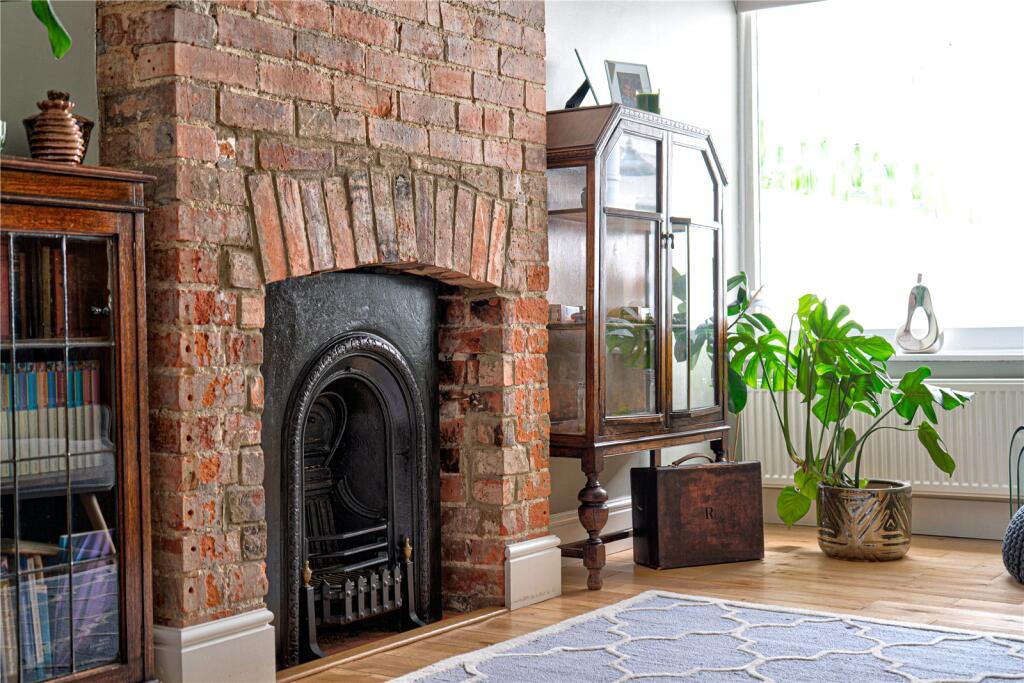 House in Swindon - View 4