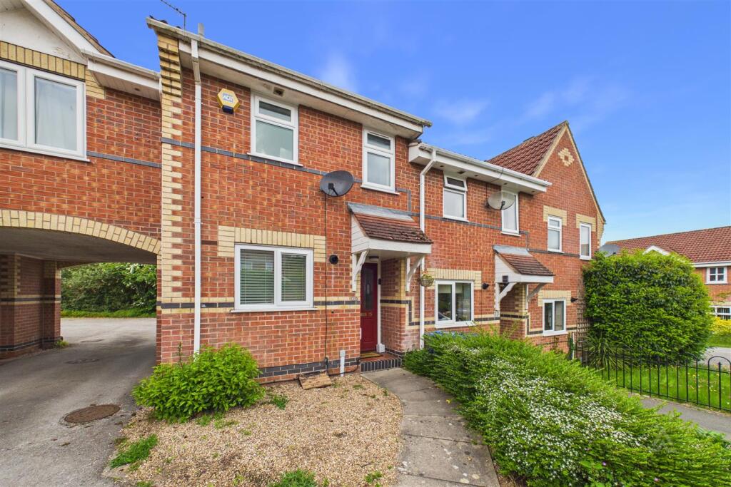 2-bed house on Severn Close, Uttoxeter, Staffordshire, £195,000