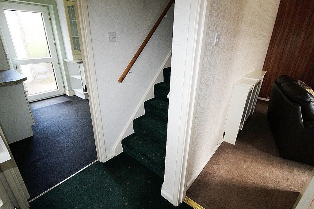 House in Rotherham, Greasbrough - View 5