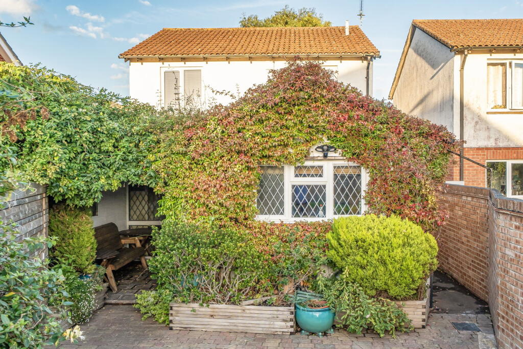 Main image of property: The Faroes, Littlehampton, BN17 6SB