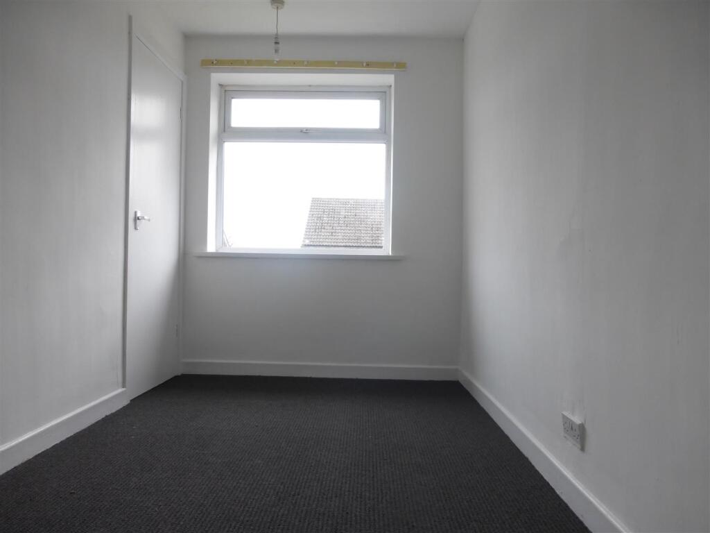 Apartment in Coventry - View 4