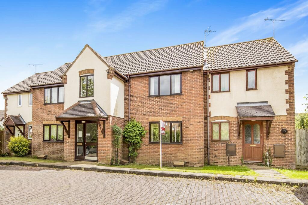 Main image of property: Lapwing Close Bicester OX26 6XR