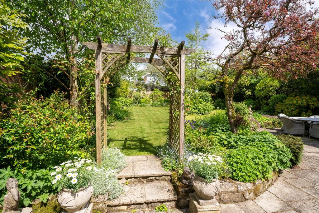 House in Salisbury - View 4