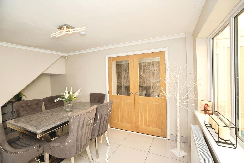 House in Doncaster - View 4