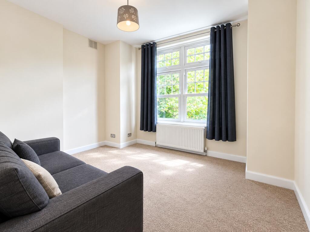 Apartment in London - View 2