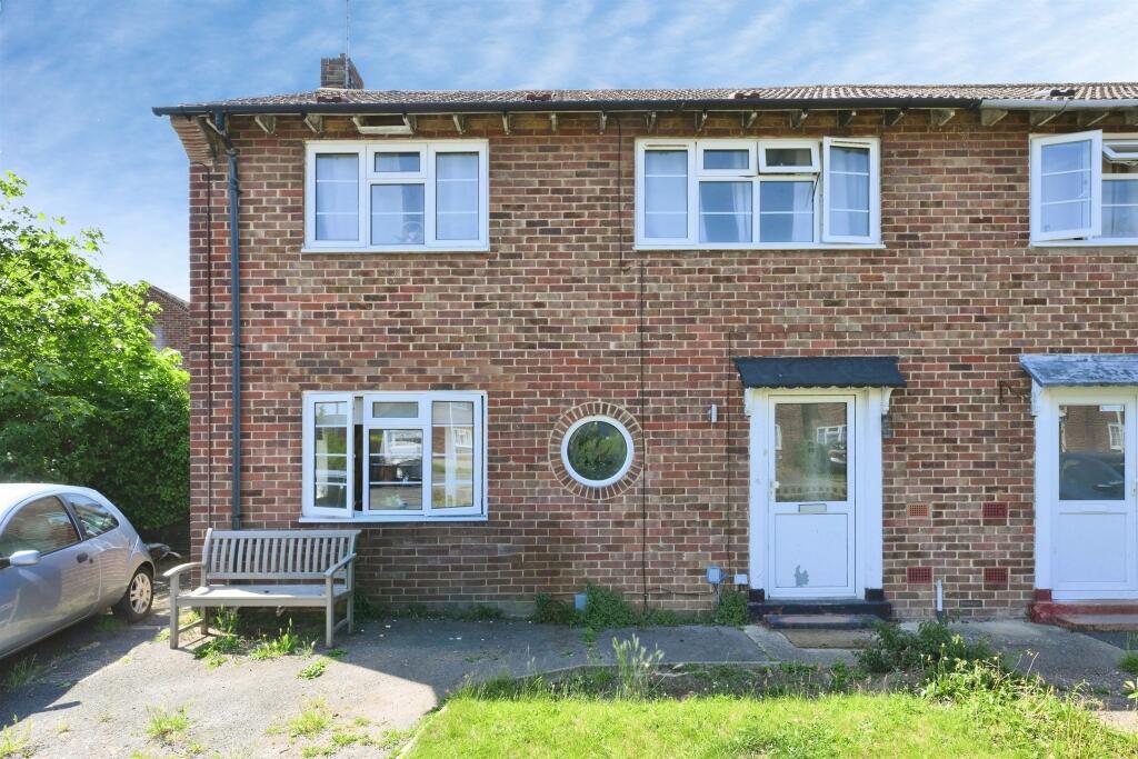 House in Welwyn Hatfield, Hertfordshire