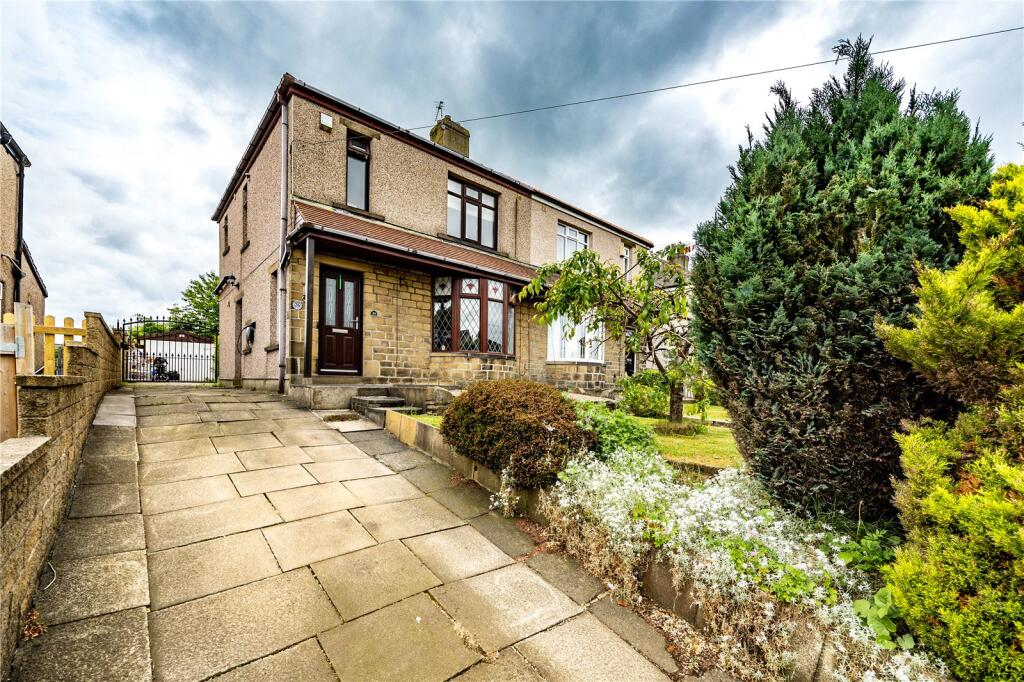Main image of property: Newlands View, Northowram, Halifax, HX3