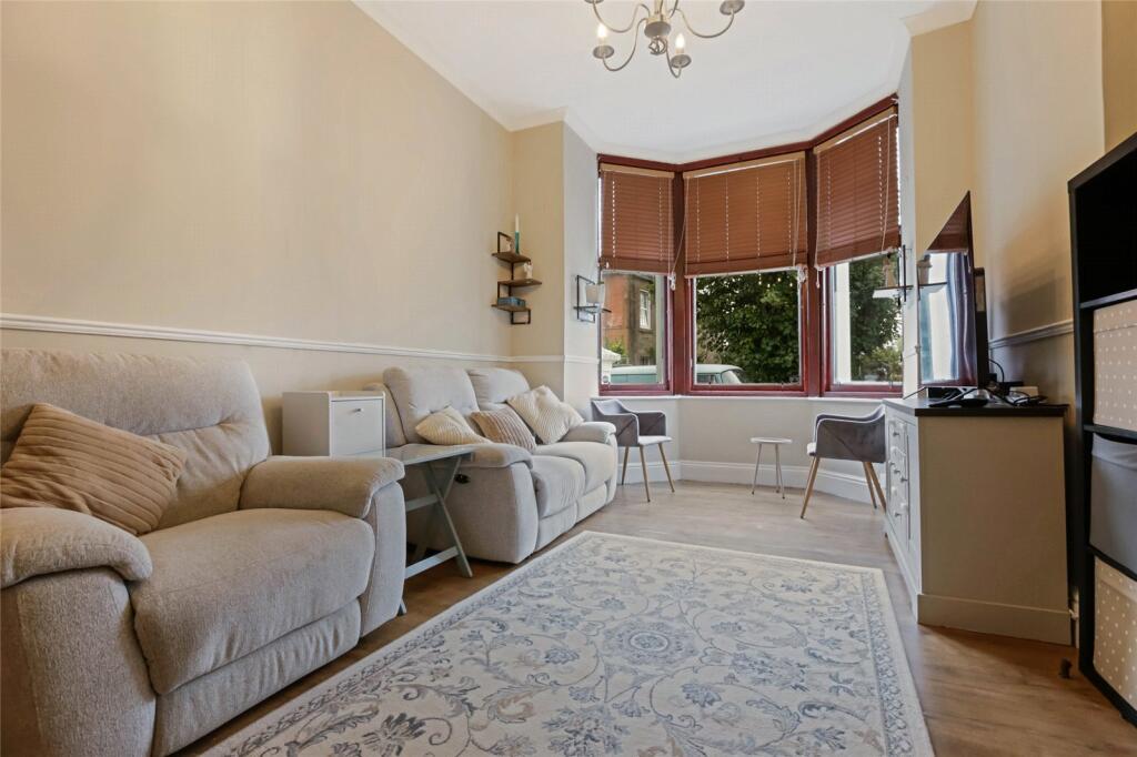 Apartment in Hamilton, Low Waters - View 4