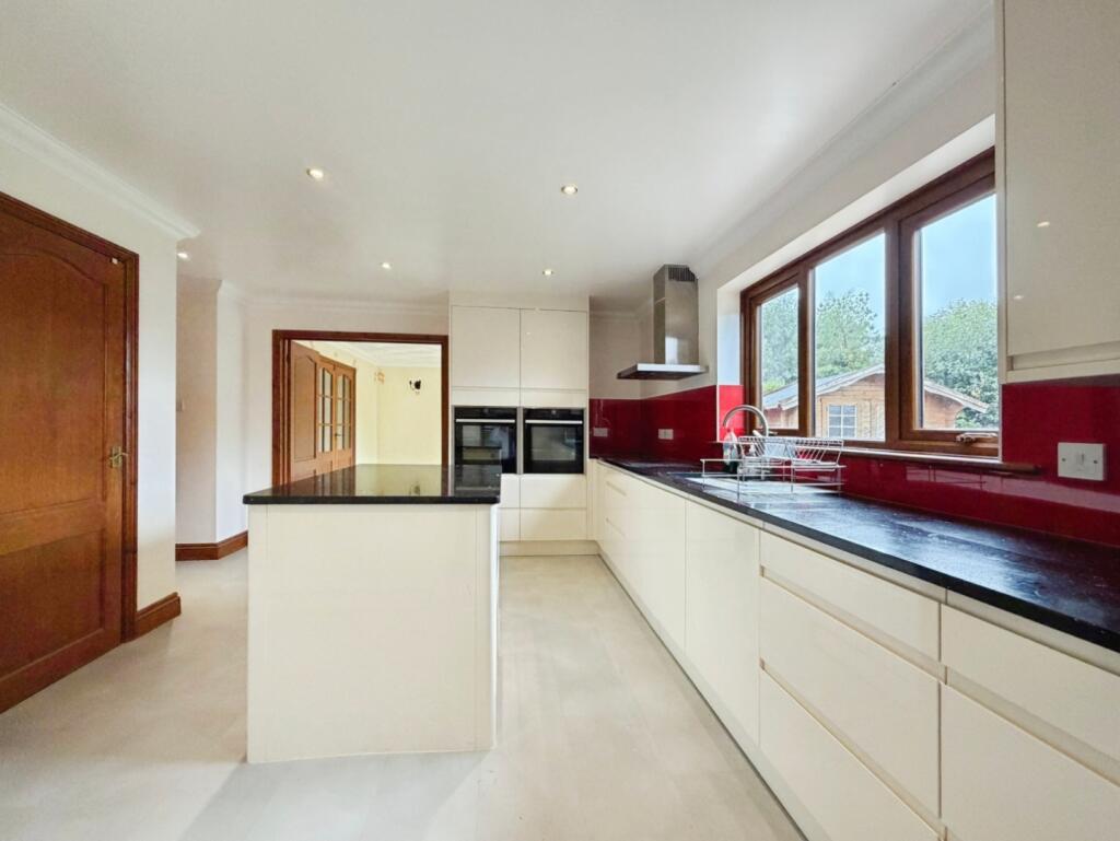 House in Tonbridge - View 4
