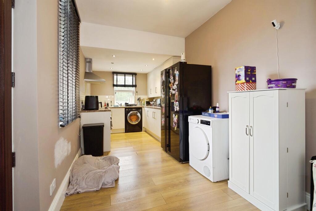 House in Barnsley, South Yorkshire - More