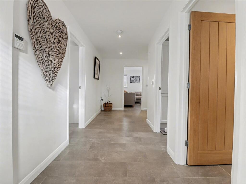 The Conifers, Great Ellingham, Attleborough photo 3