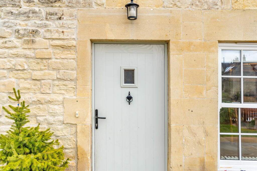 House in Bath - View 5