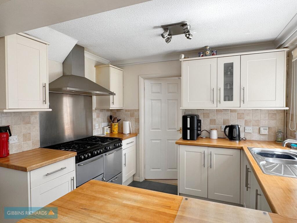 House in Taunton - View 5