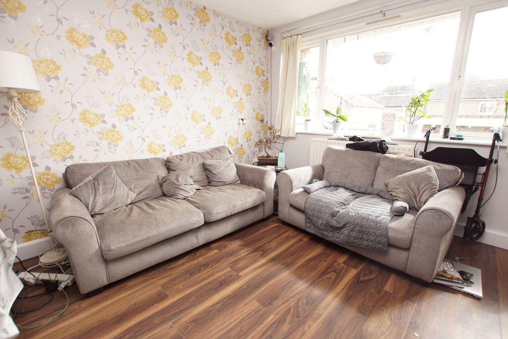 Apartment in Gosport, Hampshire - View 3