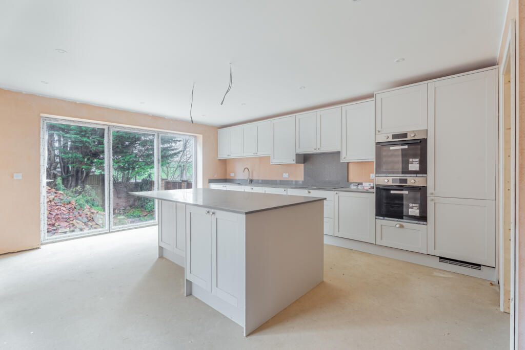 Additional image 3 of St. Albans Road, Sandridge, St. Albans, Hertfordshire, AL4