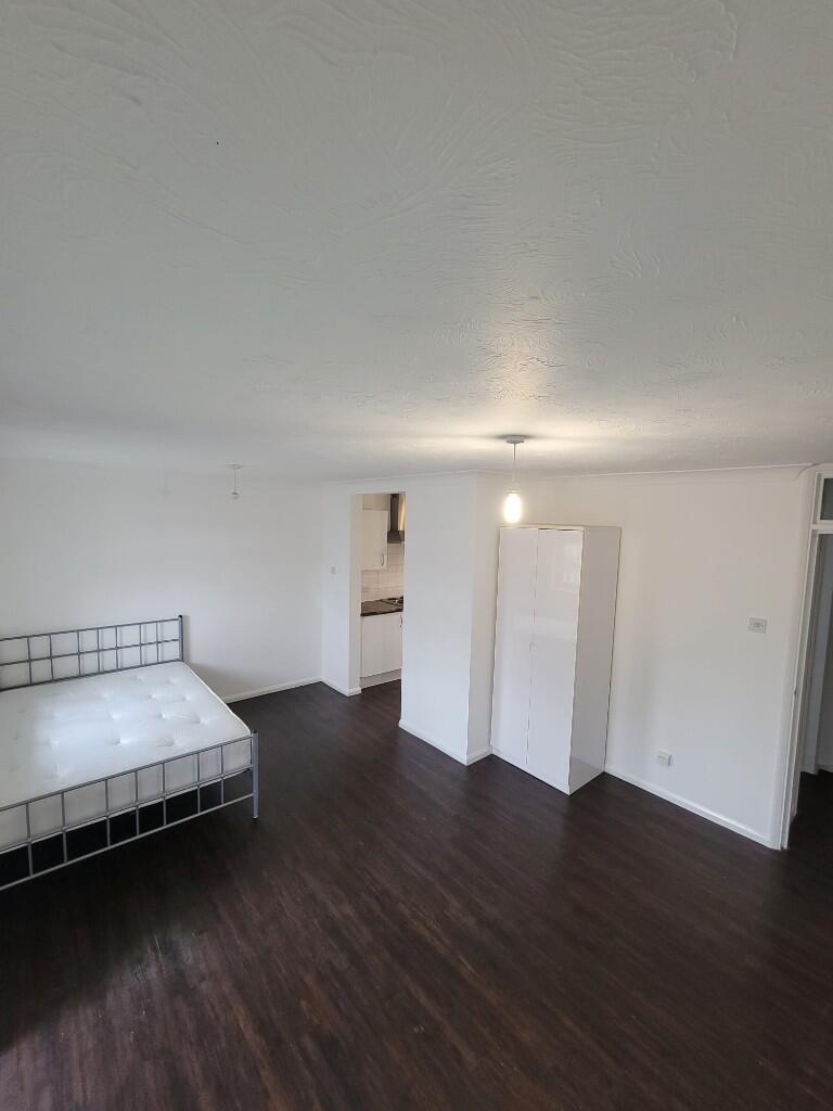 Main image of property: Sterling Place, London, W5