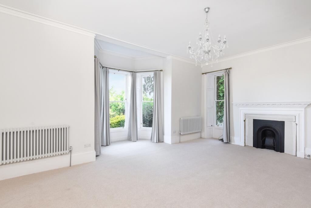 House in Bath - View 5
