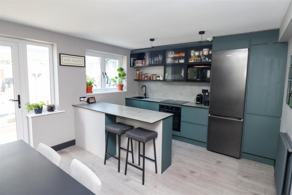 House in Guildford - View 3