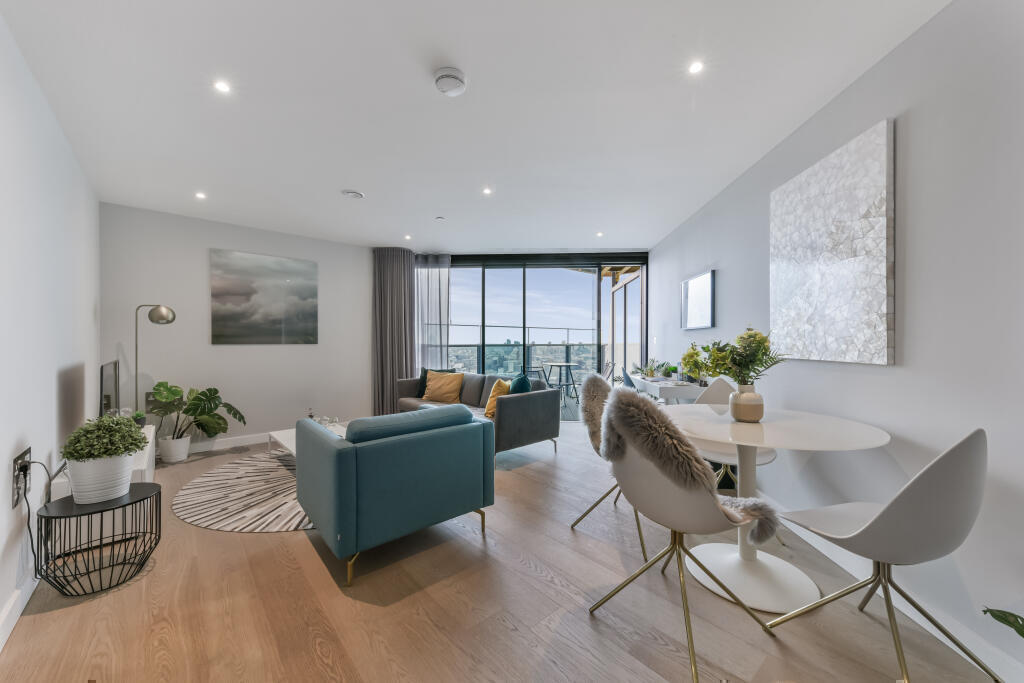 Main image of property: UNCLE Elephant & Castle, SE17