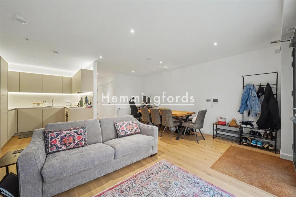Main image of property: Goswell Road, London, EC1V