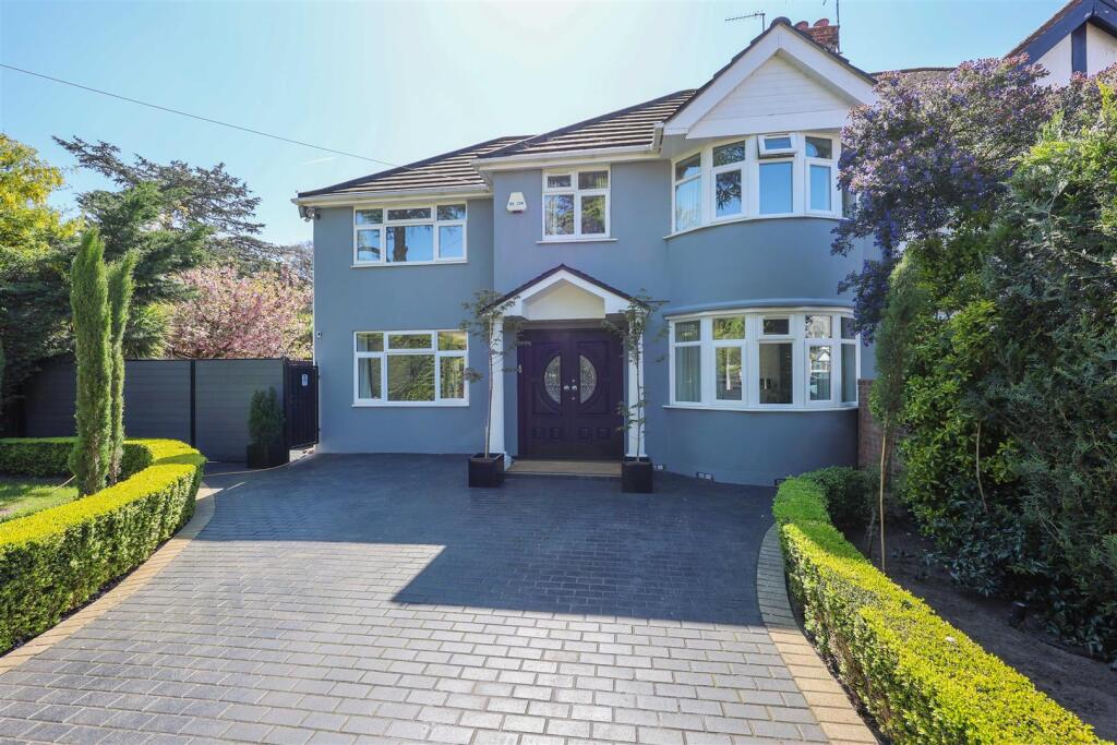 House in Southall - View 5