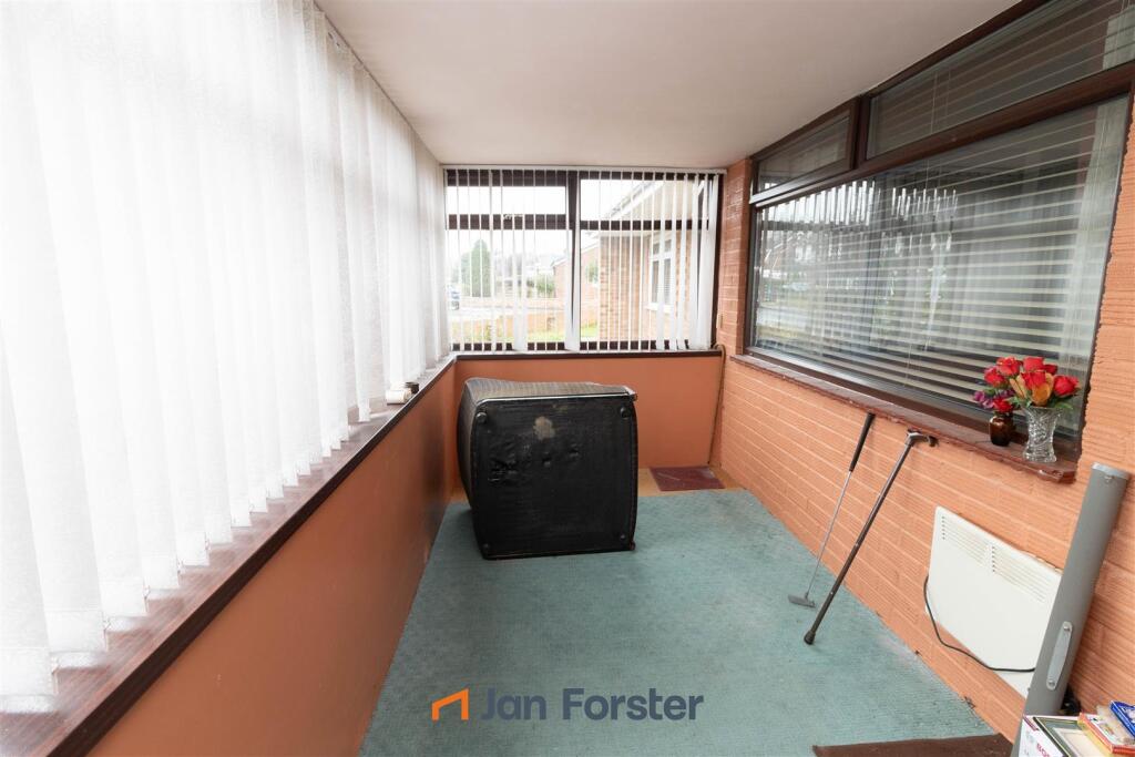 House in Newcastle upon Tyne, Coxlodge - More