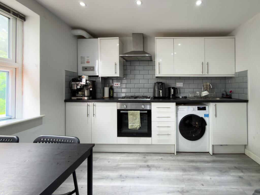 Main image of property: William Street, Reading, RG1