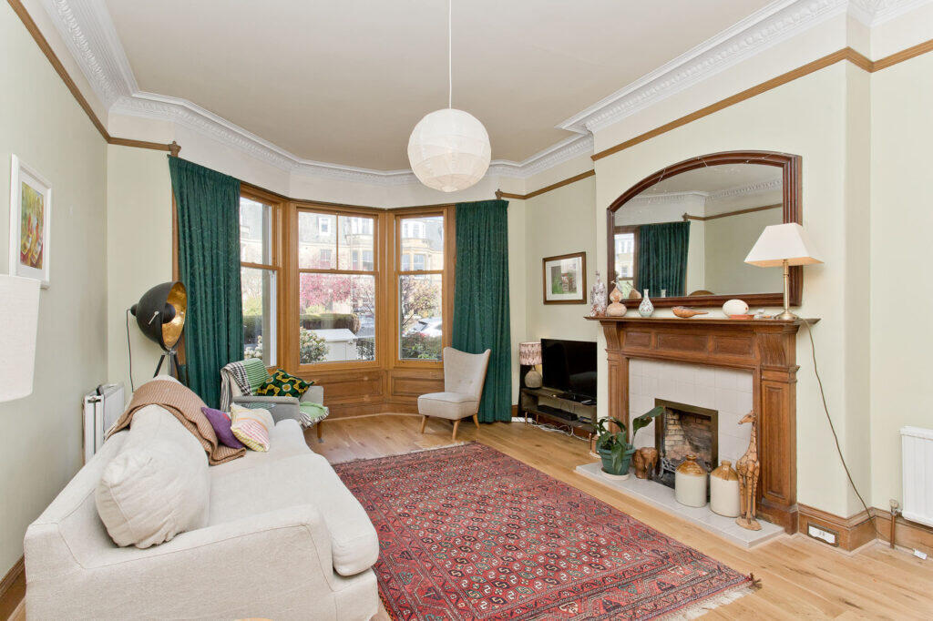11 Kingsburgh Road, Murrayfield, Edinburgh, EH12 6DZ photo 3