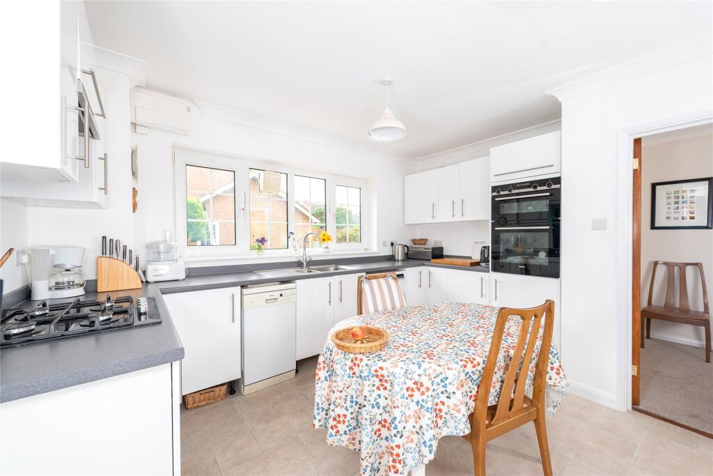 Shepperton Close, Castlethorpe, Buckinghamshire, MK19 - View 6