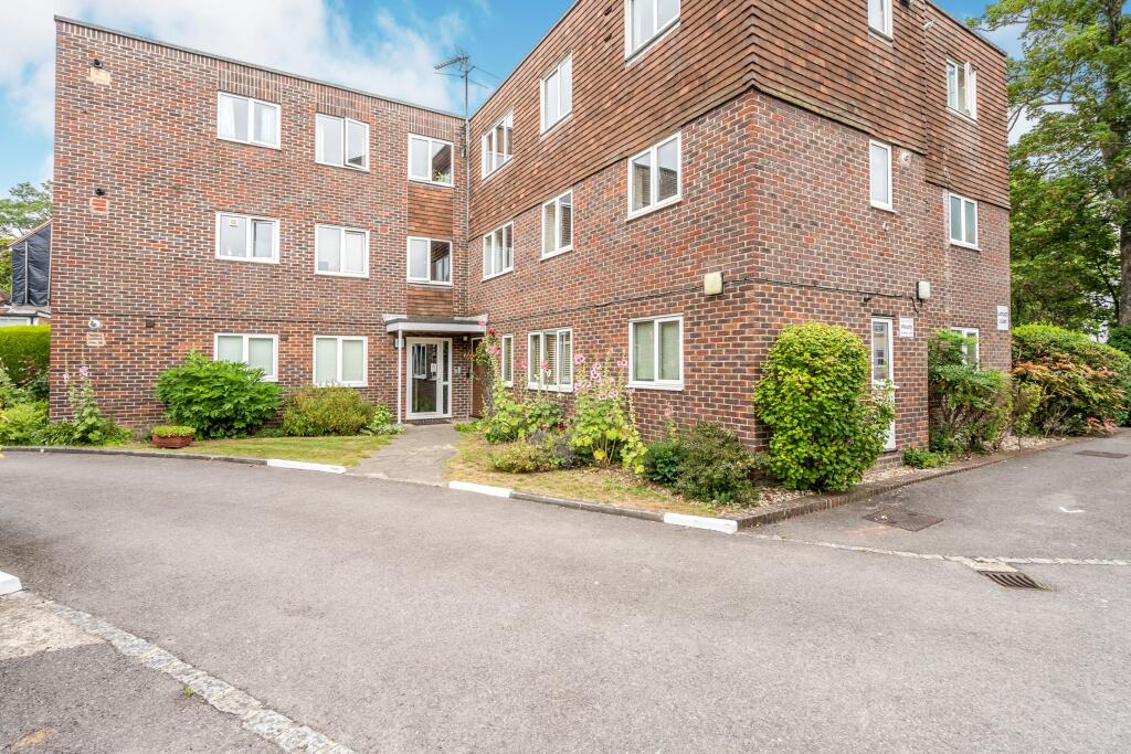 Main image of property: The Hornet, Chichester, PO19
