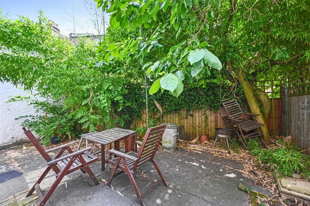 Apartment in London, Shepherd's Bush - View 6