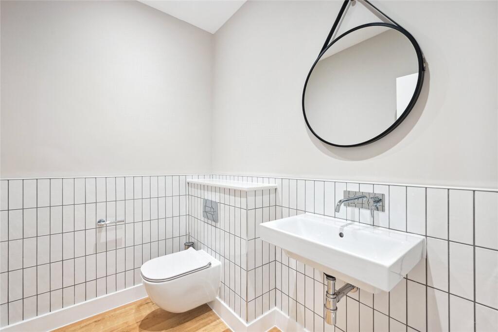 Apartment in London, City of Westminster - View 4