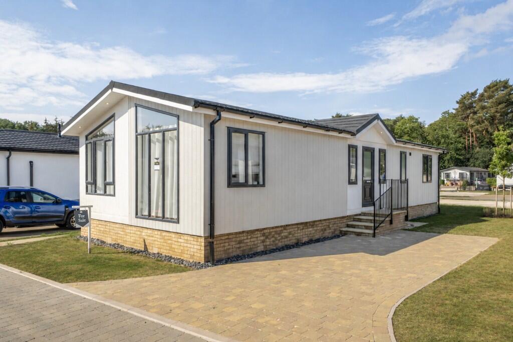 Main image of property: Great Hockham,
Thetford,
Norfolk,
IP24 1FJ