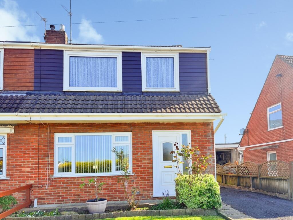House in Dafen, Bryn, Llangennech - View 2