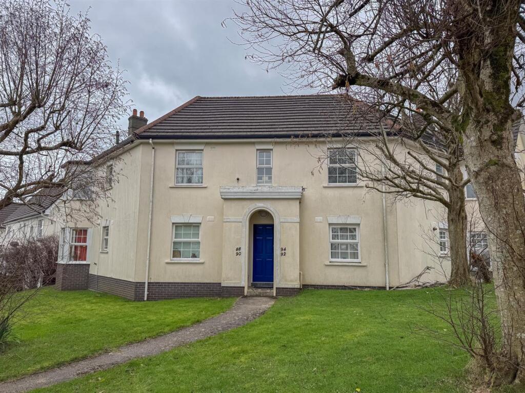 Main image of property: Apt 94 Lakeside Road, Douglas