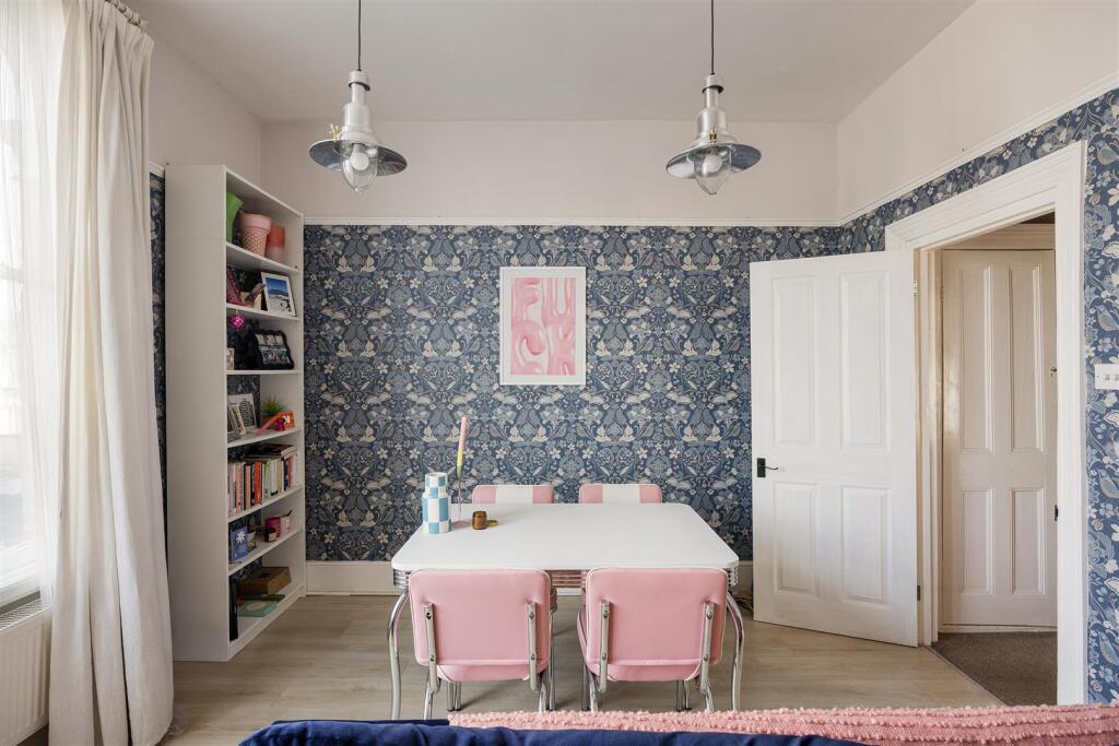 Apartment in London - View 4