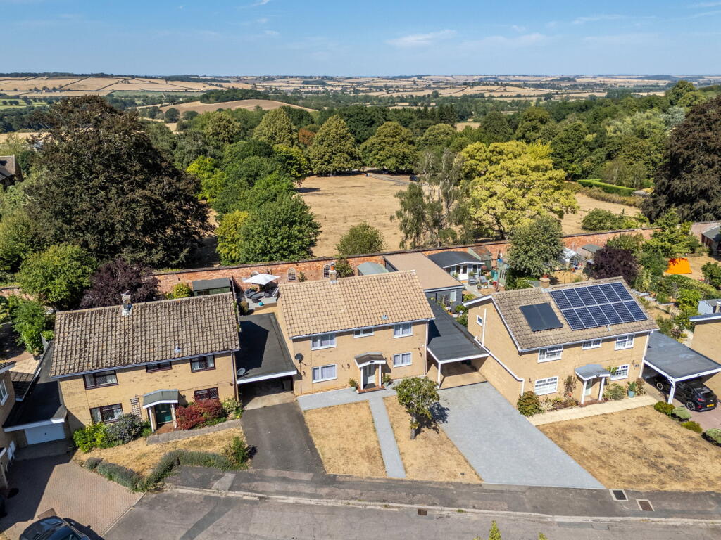 The Garden, East Carlton, Market Harborough, Leicestershire, LE16 8YG photo 4