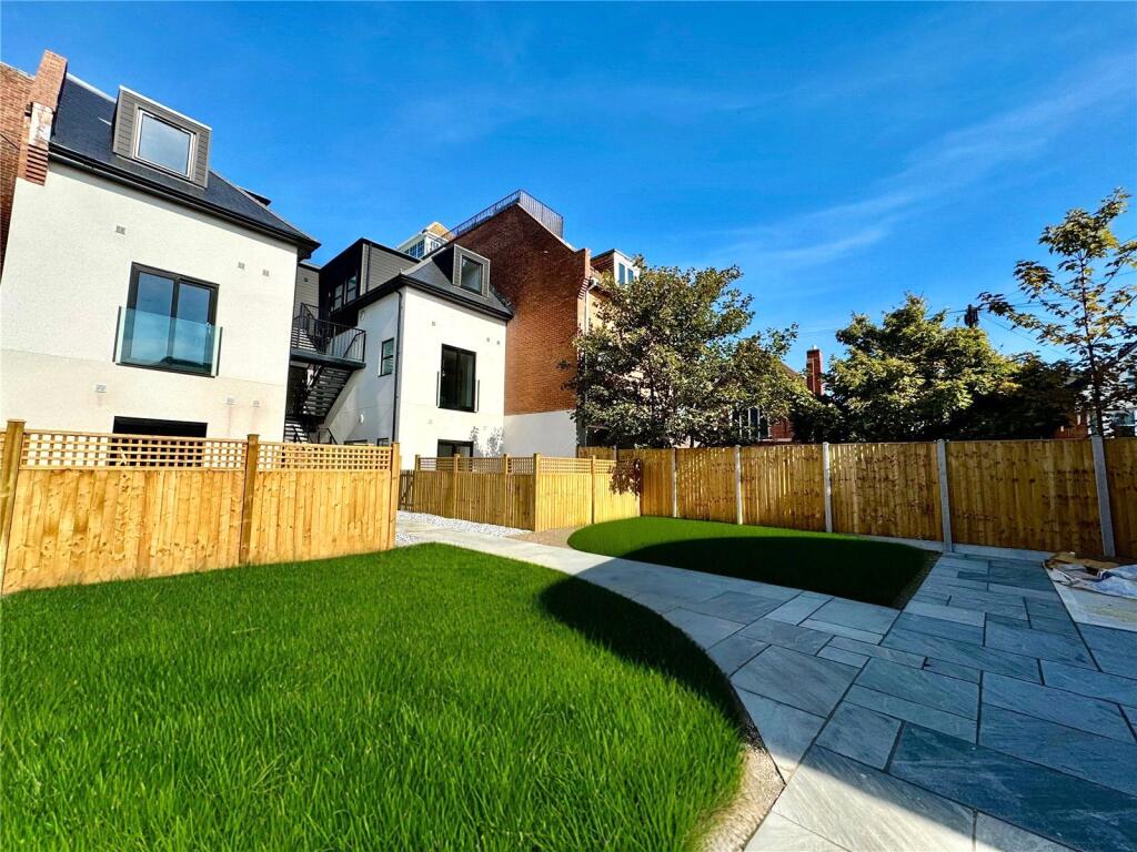 Main image of property: Holdenhurst Road, Bournemouth, Dorset, BH8