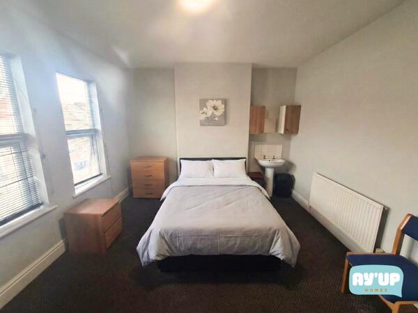 Main image of property: Room 3, 20 Highfield Road DN1 2LA