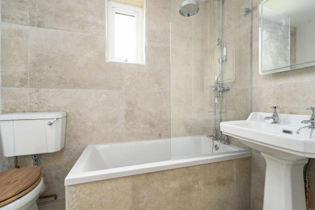 House in Brighton - View 5